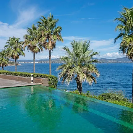 Pied Dans L'eau - Les Parcs Tropez فيلة