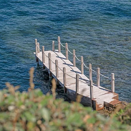 Pied Dans L'eau - Les Parcs Tropez * سان تروبيه