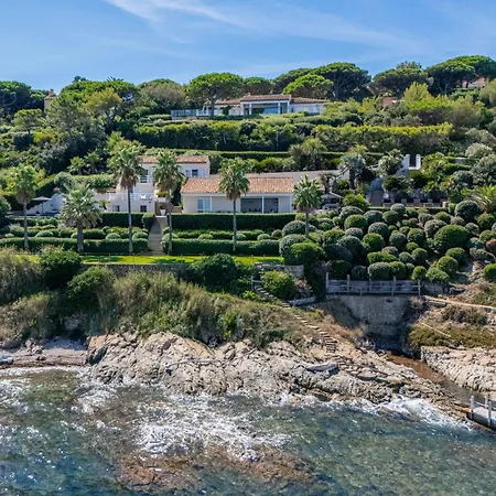 Pied Dans L'eau - Les Parcs Tropez فيلة *